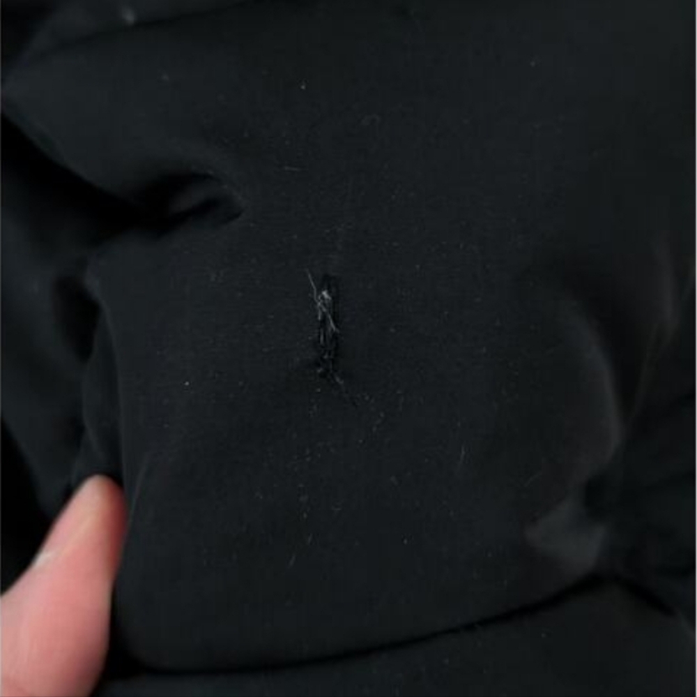 Gallery down filled puffer coat with coyote fur - Picture 7 of 11
